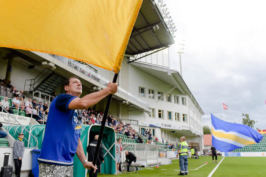 Sundsvalls supportar före  fotbollsmatchen i Allsvenskan