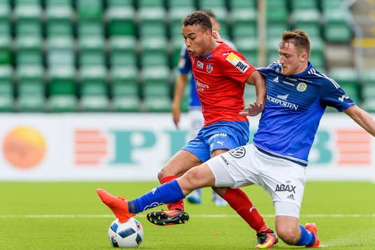 Helsingborgs Tyrell Rusike och Sundsvalls Smajl Suljevic