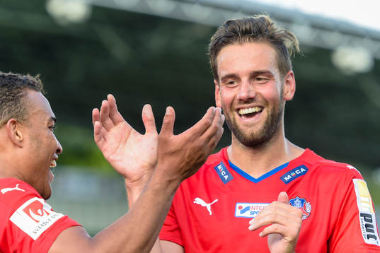 Helsingborgs Mikael Dahlberg  jublar