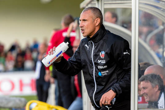 Helsingborgs manager Henrik Larsson jublar