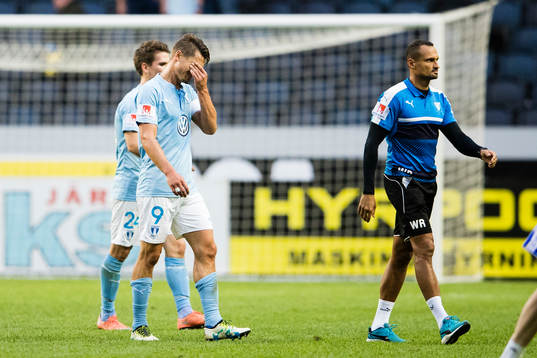 Malmö FFs Markus Rosenberg ser deppig ut