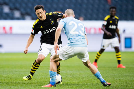 s Stefan Ishizaki utmanar Malmö FFs Jo Inge Berget