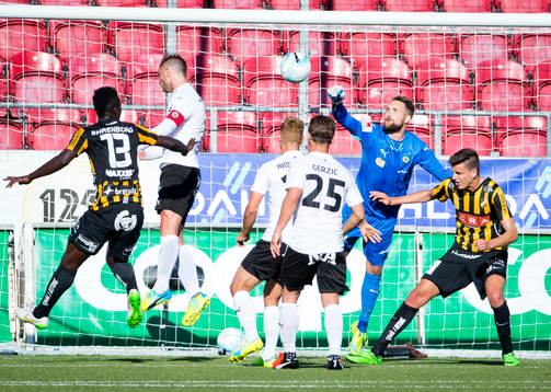 Örebros målvakt Oscar Jansson