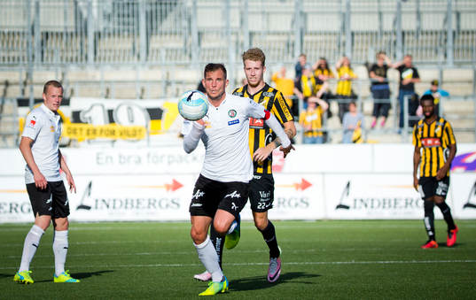 Örebros Robert Åhman Persson och Häckens Samuel Gustafson