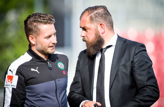 Örebros assisterande tränare Axel Kjäll och tränare