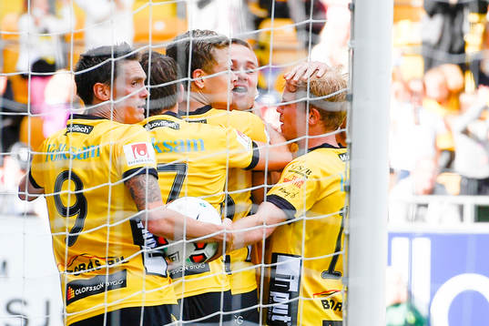 Elfsborgs spelare jublar
