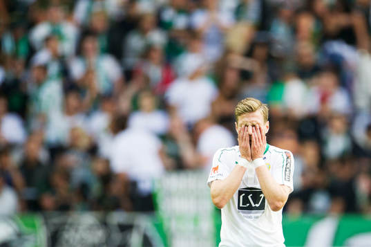 Hammarbys Arnór Smárason deppar