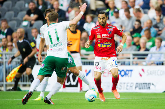 Hammarbys Arnór Smárason och Falkenbergs Amin Nazari