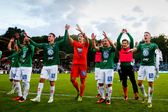 Bläddra bland fler bilder av Fotboll, Allsvenskan, Jönköping - Djurgården
