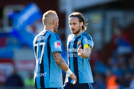 Djurgårdens Magnus Eriksson och Kevin Walker