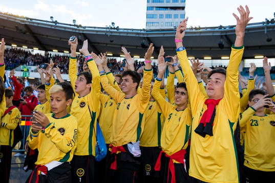 Ett brasilianskt lag gör vulkanen