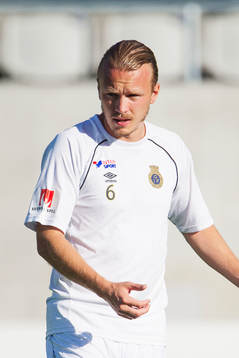 Gefles Jesper Florén värmer upp
