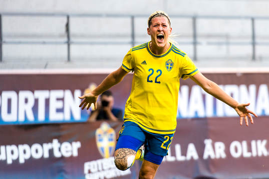 Sveriges Oliva Schough jublar