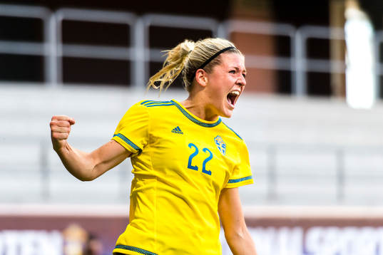 Bläddra bland fler bilder av Fotboll, Dam, Landskamp, Sverige - Japan