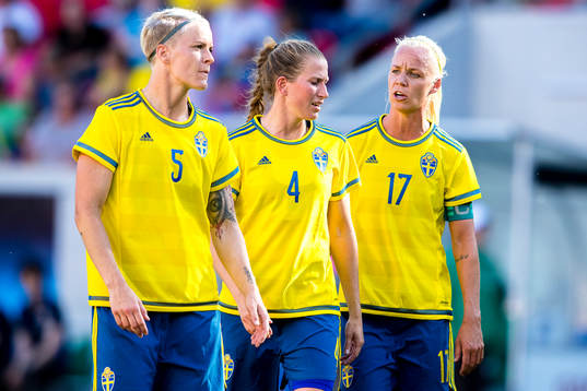 Sveriges Nilla Fischer, Emma Berglund och Caroline Seger