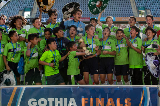 CA Intercups Mexico jublar med guldpokalen