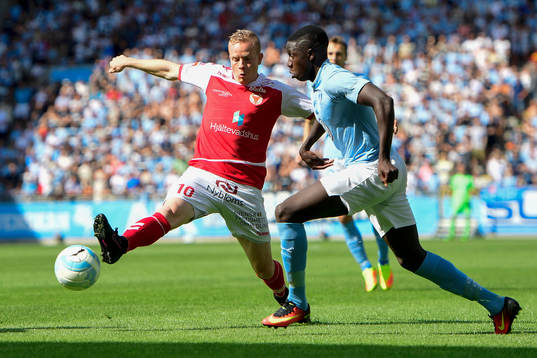 Kalmars Tobias Eriksson och Malmö FFs Pa Konate