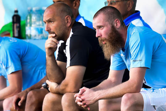 Malmö FFs Jo Inge Berget  deppar på bänken