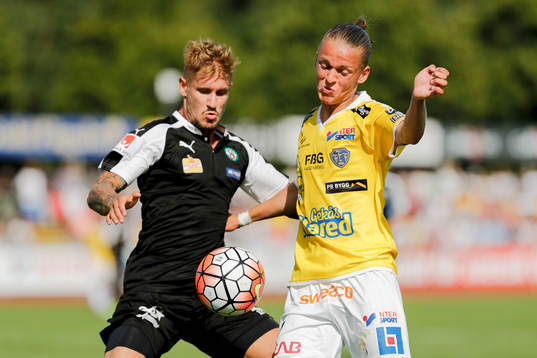 Örebros Daniel Björnqvist och Falkenbergs Jesper Karlsson