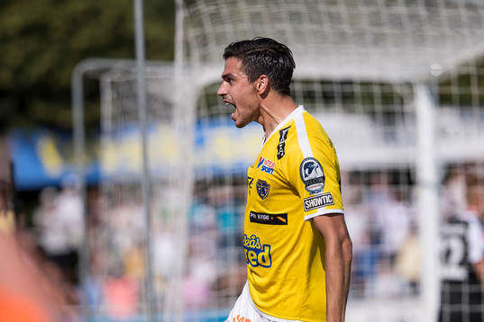 Falkenbergs Zlatan Krizanovic jublar och tror att han gjort
