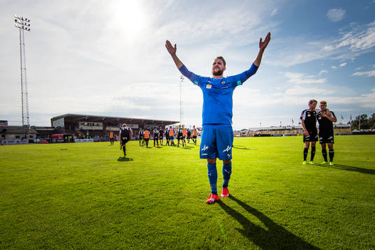 Bläddra bland fler bilder av Fotboll, Allsvenskan, Falkenberg - Örebro
