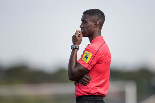Fjärdedomare Fredrik Oppong