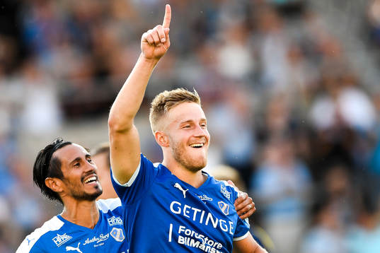 Halmstads Alexander Ruud Tveter jublar