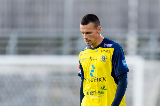 Ängelholms Dennis Stojanovic Fredin deppar