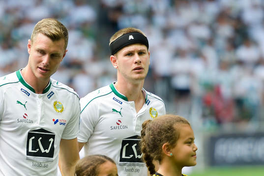 16072 Hammarbys Erik Israelsson i startelvan före