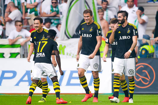 s Eero Markkanen jublar