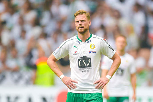 Hammarbys Arnor Smarason deppar