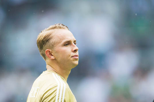s målvakt Patrik Carlgren