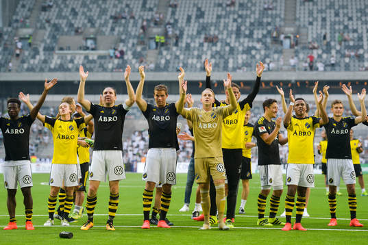 s spelare tackar publiken