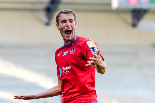 Helsingborgs Frederik Helstrup reagerar