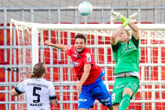 Häckens målvakt Peter Abrahamsson och Helsingborgs Mikael