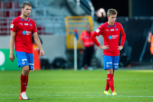 Helsingborgs Frederik Helstrup och Felix Bindelöv deppar