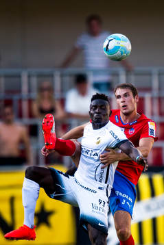 Häckens Alhassan Kamara och Helsingborgs Frederik Helstrup