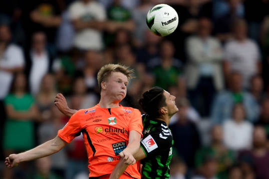 Varbergs Anton Liljenbäck och GAIS Luka Mijaljevic