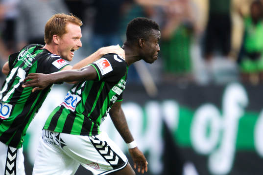 GAIS Kieron Cadogan och Dan Keat jublar
