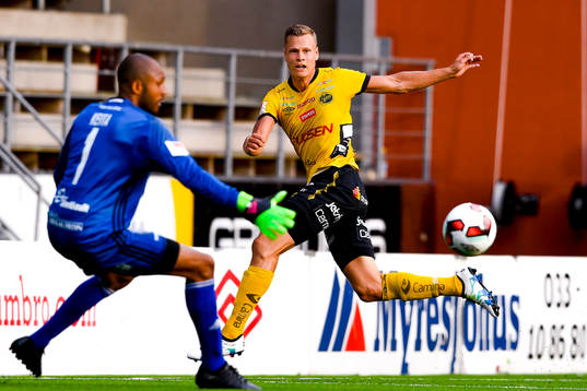 Elfsborgs Viktor Claesson med målgivande pass till 1-0
