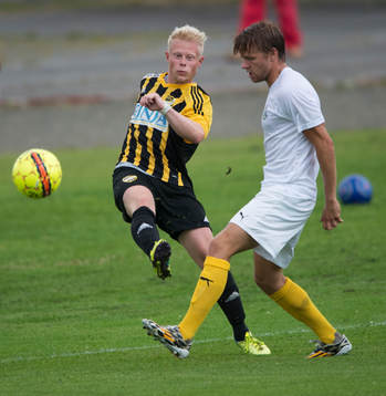 IFK Hässleholms Joel Andersson i matchen i division 2