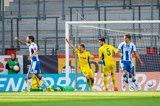 HJK Helsingfors Ville Jalasto jublar men målet döms bort