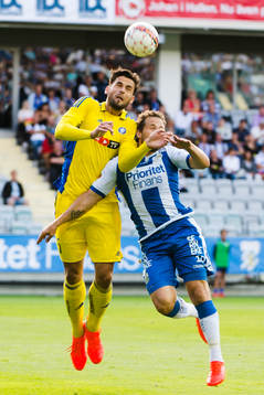 HJK Helsingfors Lum Rexhepi  och IFK Göteborgs Tobias