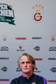 Galatasarays tränare Jan Olde Riekerink