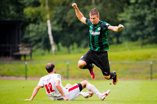 Assyriskas Yadid Staifo och Högaborgs Filip Saganovski