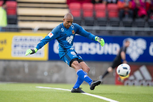 Östersunds målvakt Aly Keita