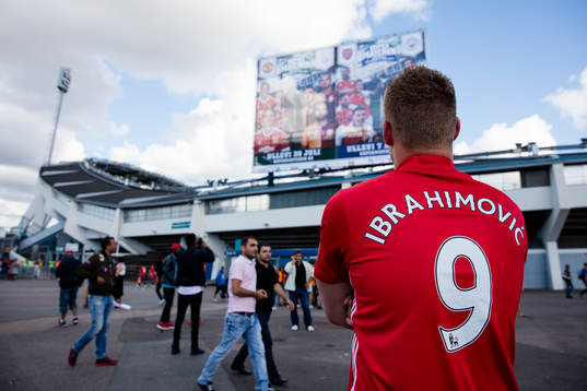 En Manchester United supporter med Zlatan Ibrahimovic
