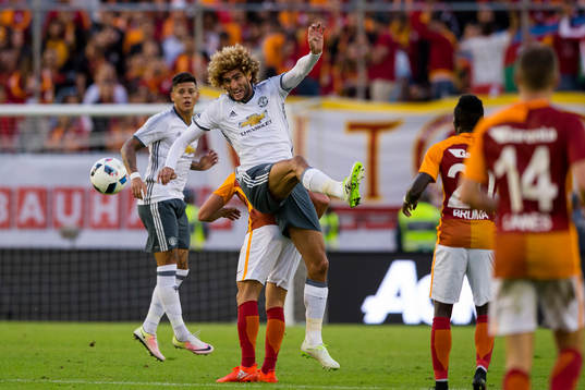 Manchester Uniteds Marouane Fellaini