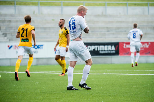 Malmös Martin Holm deppar