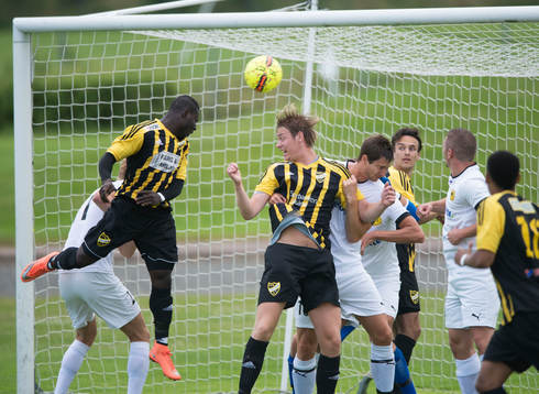 IFK Hässleholms Axel Harletun och Michel Andrew i matchen